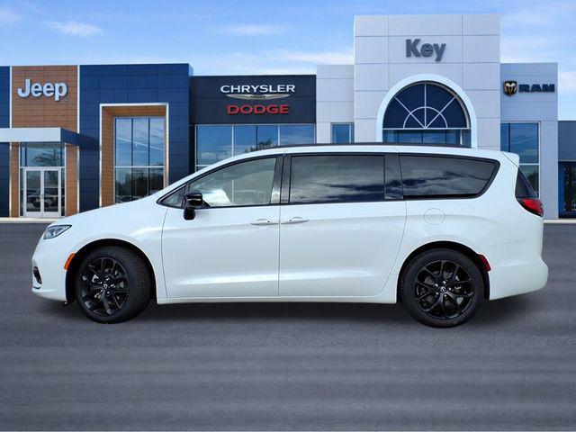 new 2026 Chrysler Pacifica car, priced at $47,245