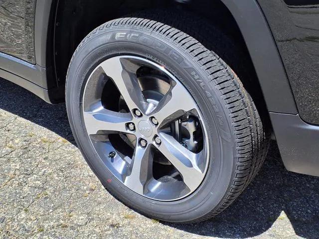 new 2025 Jeep Grand Cherokee L car, priced at $49,230