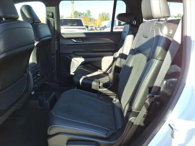 new 2025 Jeep Grand Cherokee L car, priced at $43,780