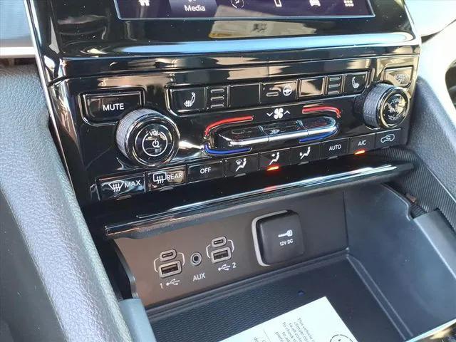 new 2025 Jeep Grand Cherokee L car, priced at $43,780