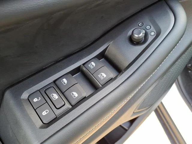 new 2025 Jeep Grand Cherokee car, priced at $47,815