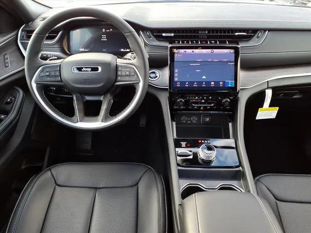 new 2025 Jeep Grand Cherokee car, priced at $47,815