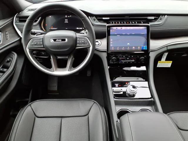 new 2025 Jeep Grand Cherokee car, priced at $48,410