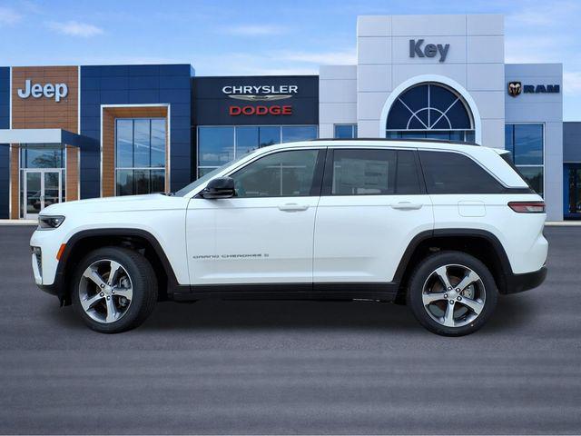 new 2026 Jeep Grand Cherokee car, priced at $42,485