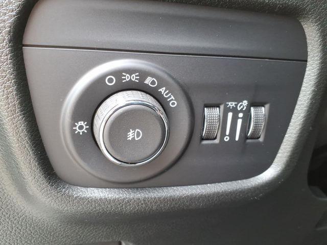 new 2026 Jeep Grand Cherokee car, priced at $42,485