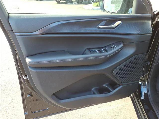 new 2025 Jeep Grand Cherokee L car, priced at $44,375