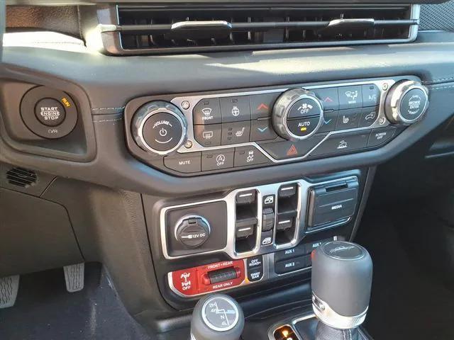 new 2025 Jeep Gladiator car, priced at $52,450