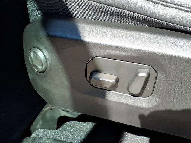 new 2025 Jeep Gladiator car, priced at $52,450