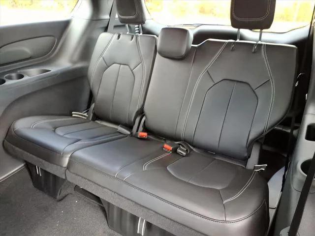 new 2026 Chrysler Pacifica car, priced at $39,885