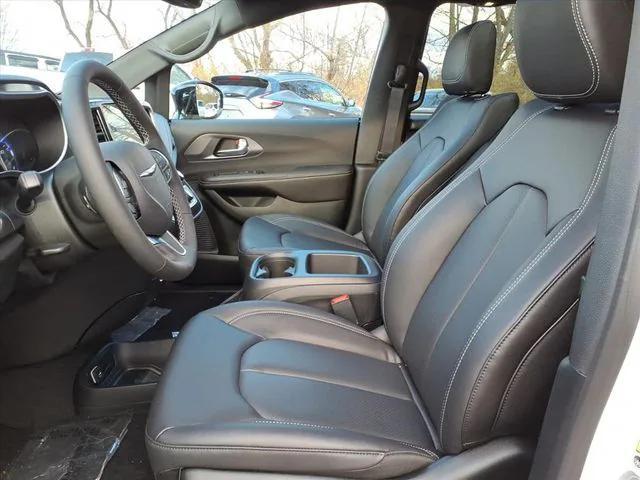 new 2026 Chrysler Pacifica car, priced at $44,955