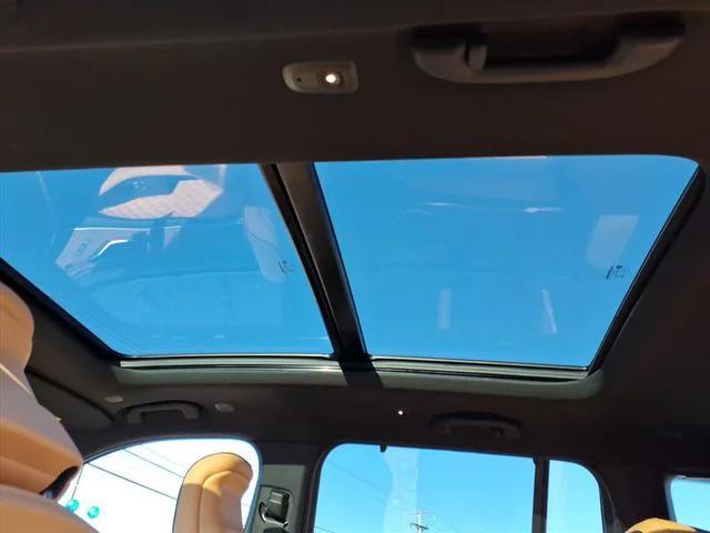 new 2025 Jeep Grand Cherokee car, priced at $60,425