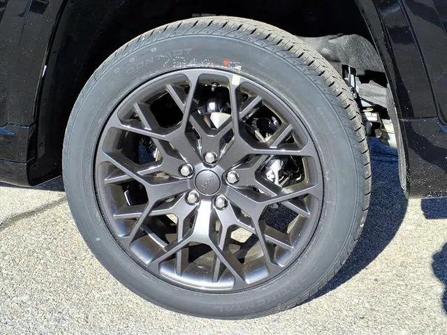 new 2025 Jeep Grand Cherokee car, priced at $60,425