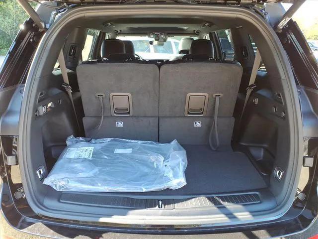 new 2025 Jeep Grand Cherokee L car, priced at $42,375