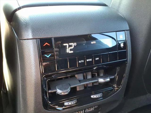 new 2025 Jeep Grand Cherokee L car, priced at $42,375