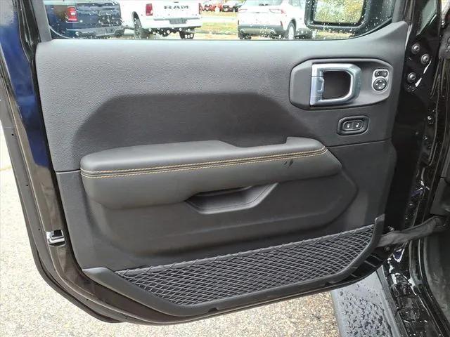 new 2025 Jeep Gladiator car, priced at $46,920