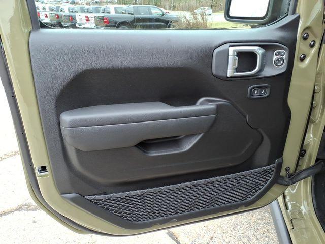 new 2026 Jeep Wrangler car, priced at $45,985