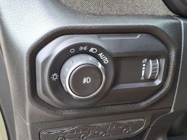 new 2026 Jeep Wrangler car, priced at $45,985