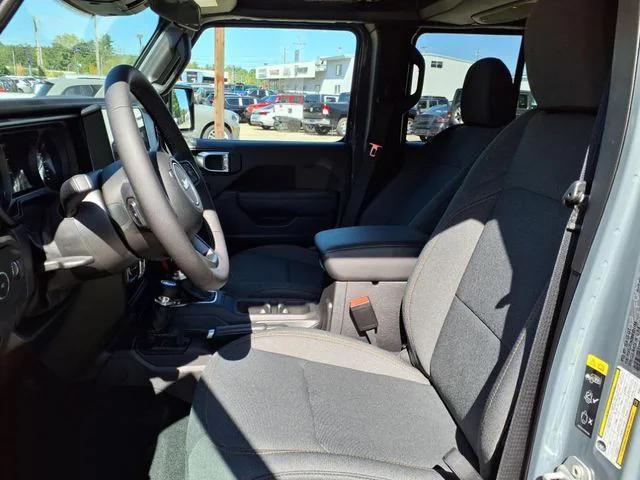 new 2025 Jeep Wrangler car, priced at $42,360