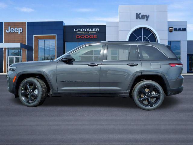 new 2026 Jeep Grand Cherokee car, priced at $42,580