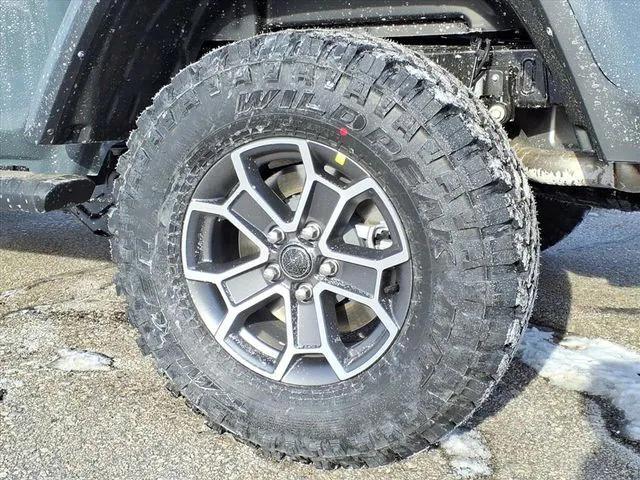 new 2026 Jeep Gladiator car, priced at $59,780