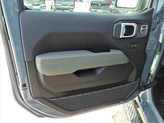 new 2026 Jeep Gladiator car, priced at $59,780