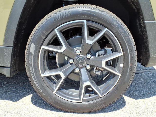 new 2026 Jeep Cherokee car, priced at $43,085