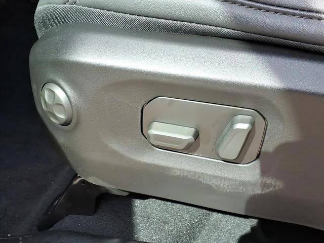 new 2025 Jeep Wrangler car, priced at $56,020