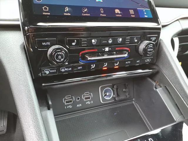 new 2025 Jeep Grand Cherokee car, priced at $48,410