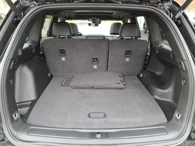 new 2025 Jeep Grand Cherokee car, priced at $48,410