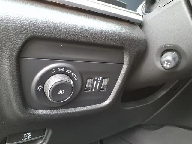 new 2025 Jeep Grand Cherokee car, priced at $48,410