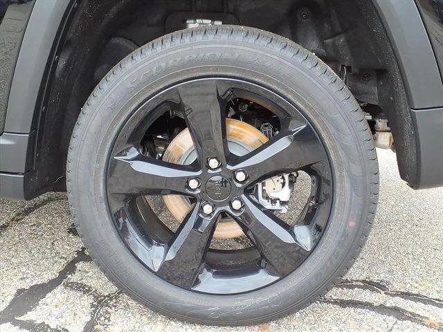 new 2025 Jeep Grand Cherokee car, priced at $48,410