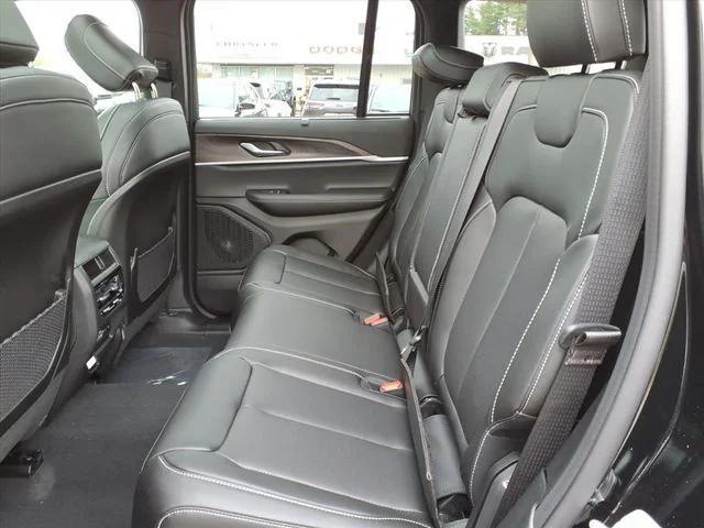 new 2025 Jeep Grand Cherokee car, priced at $48,410