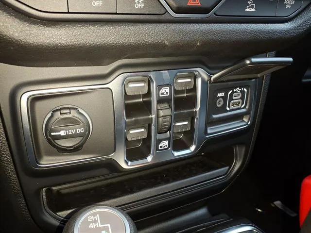 new 2025 Jeep Gladiator car, priced at $48,565