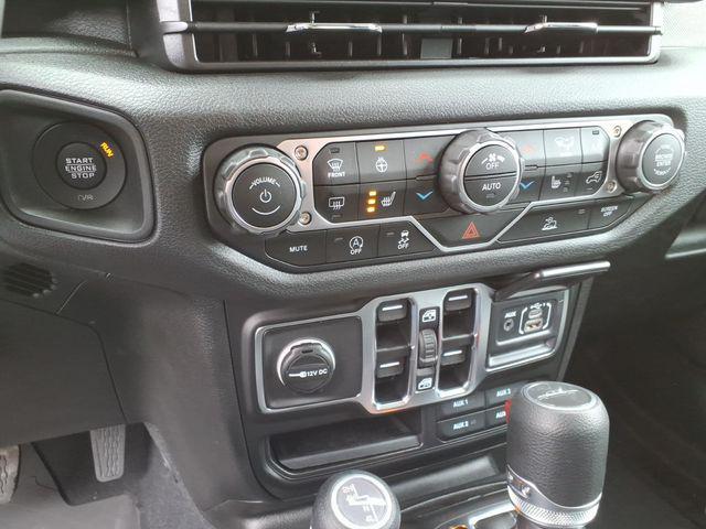 new 2025 Jeep Gladiator car, priced at $46,070