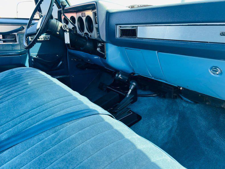 used 1986 Chevrolet Suburban car, priced at $34,900