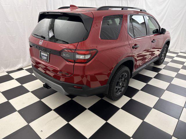 new 2025 Honda Pilot car, priced at $48,375