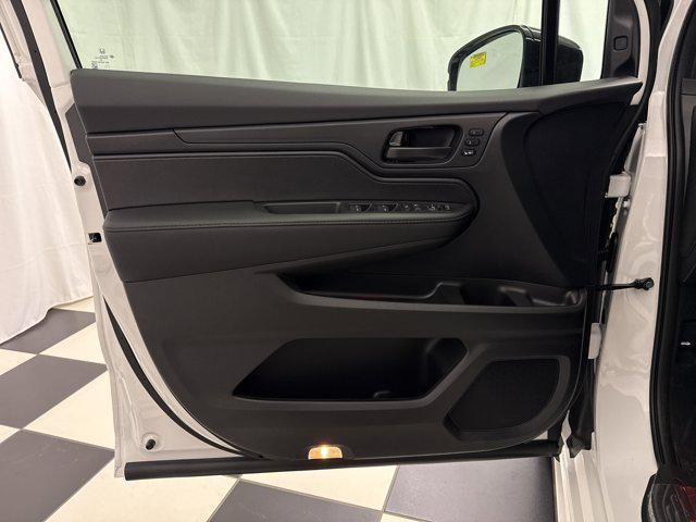new 2026 Honda Odyssey car, priced at $43,211