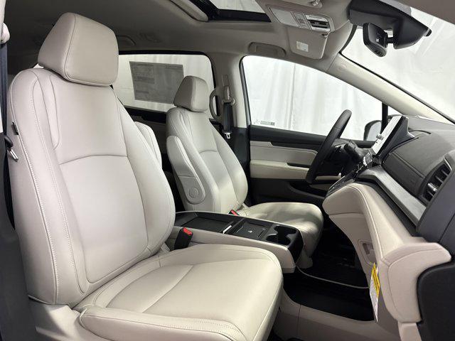 new 2026 Honda Odyssey car, priced at $44,155