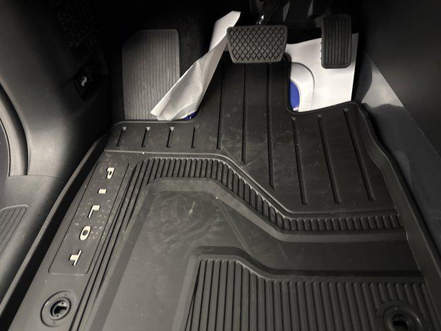 new 2025 Honda Pilot car, priced at $44,384