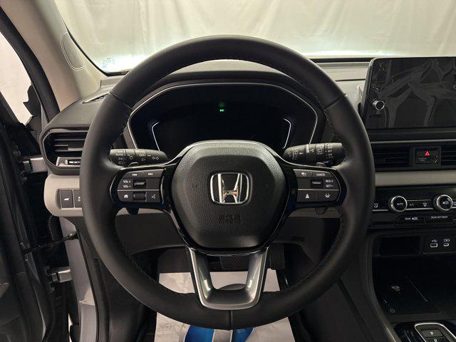 new 2025 Honda Pilot car, priced at $44,383