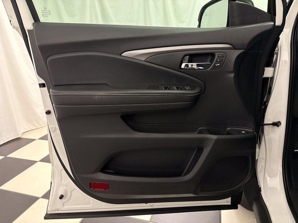 used 2025 Honda Ridgeline car, priced at $40,730