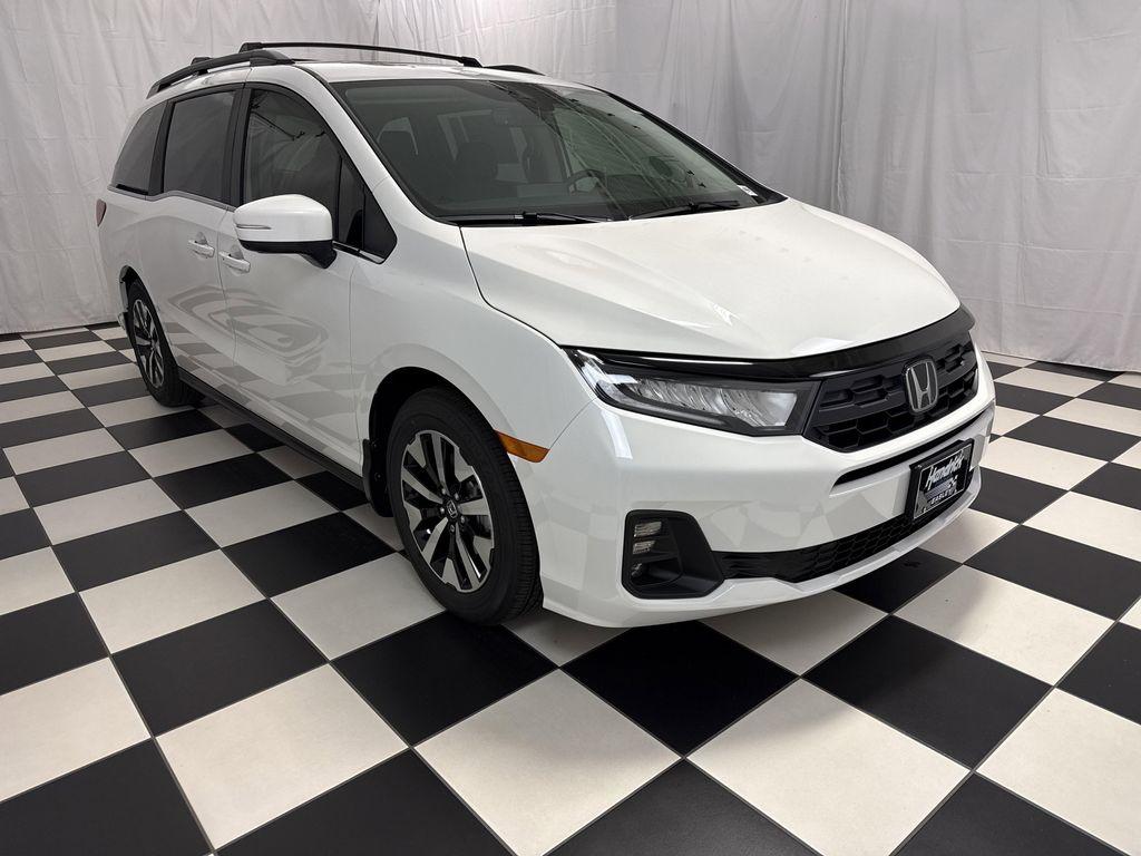 new 2026 Honda Odyssey car, priced at $45,655