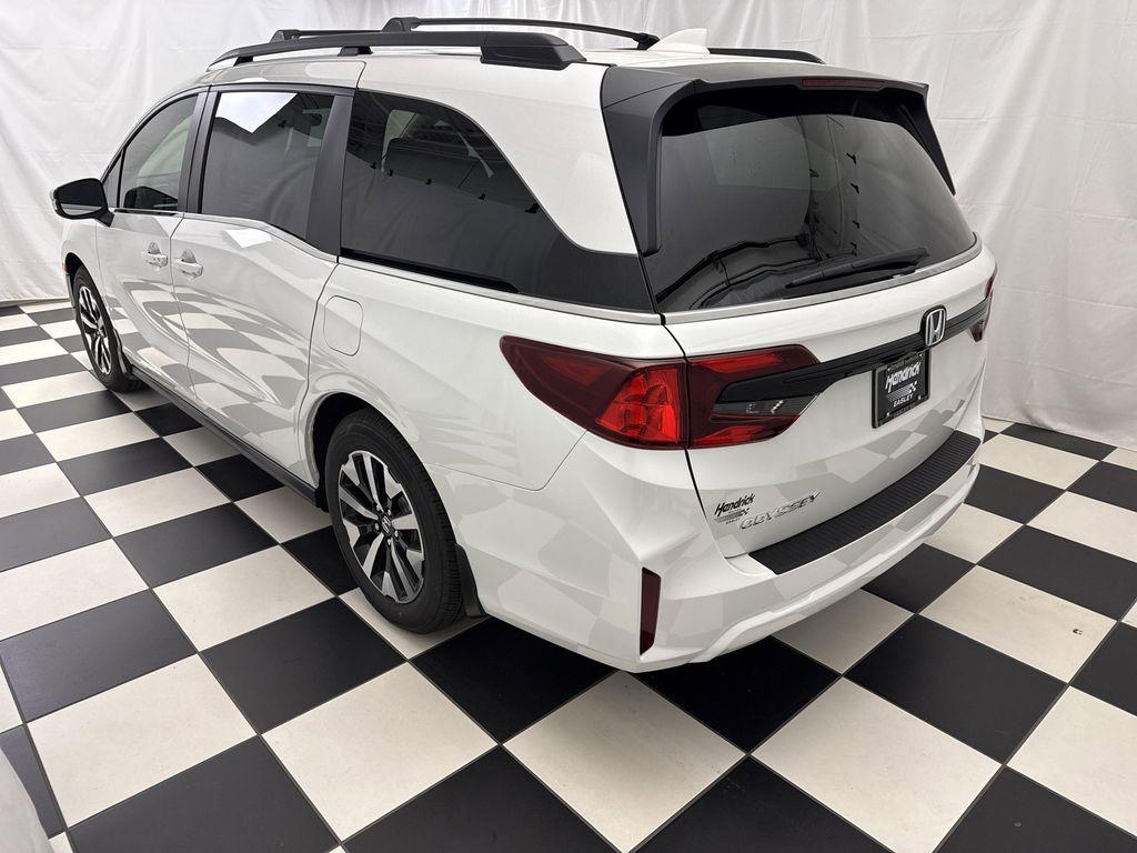 new 2026 Honda Odyssey car, priced at $45,655
