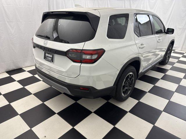 new 2025 Honda Pilot car, priced at $46,229