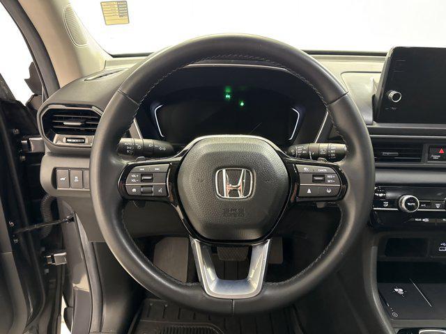 used 2025 Honda Pilot car, priced at $40,424