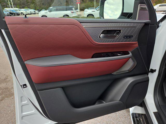 new 2026 INFINITI QX80 car, priced at $103,173