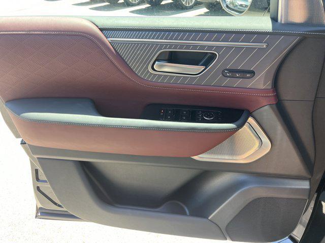 new 2025 INFINITI QX80 car, priced at $94,590