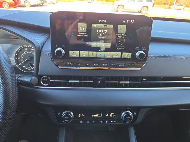 used 2024 Mitsubishi Outlander car, priced at $22,849