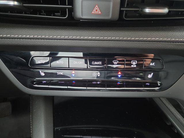 used 2023 Buick Envision car, priced at $21,999