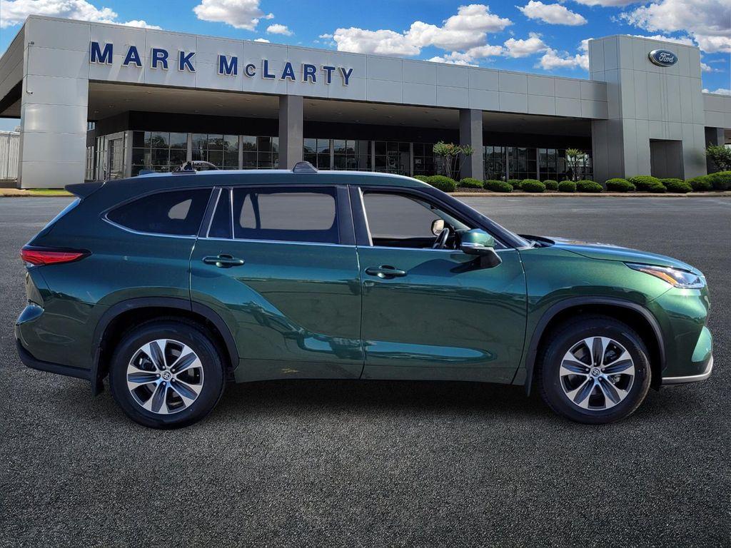 used 2023 Toyota Highlander car, priced at $35,932